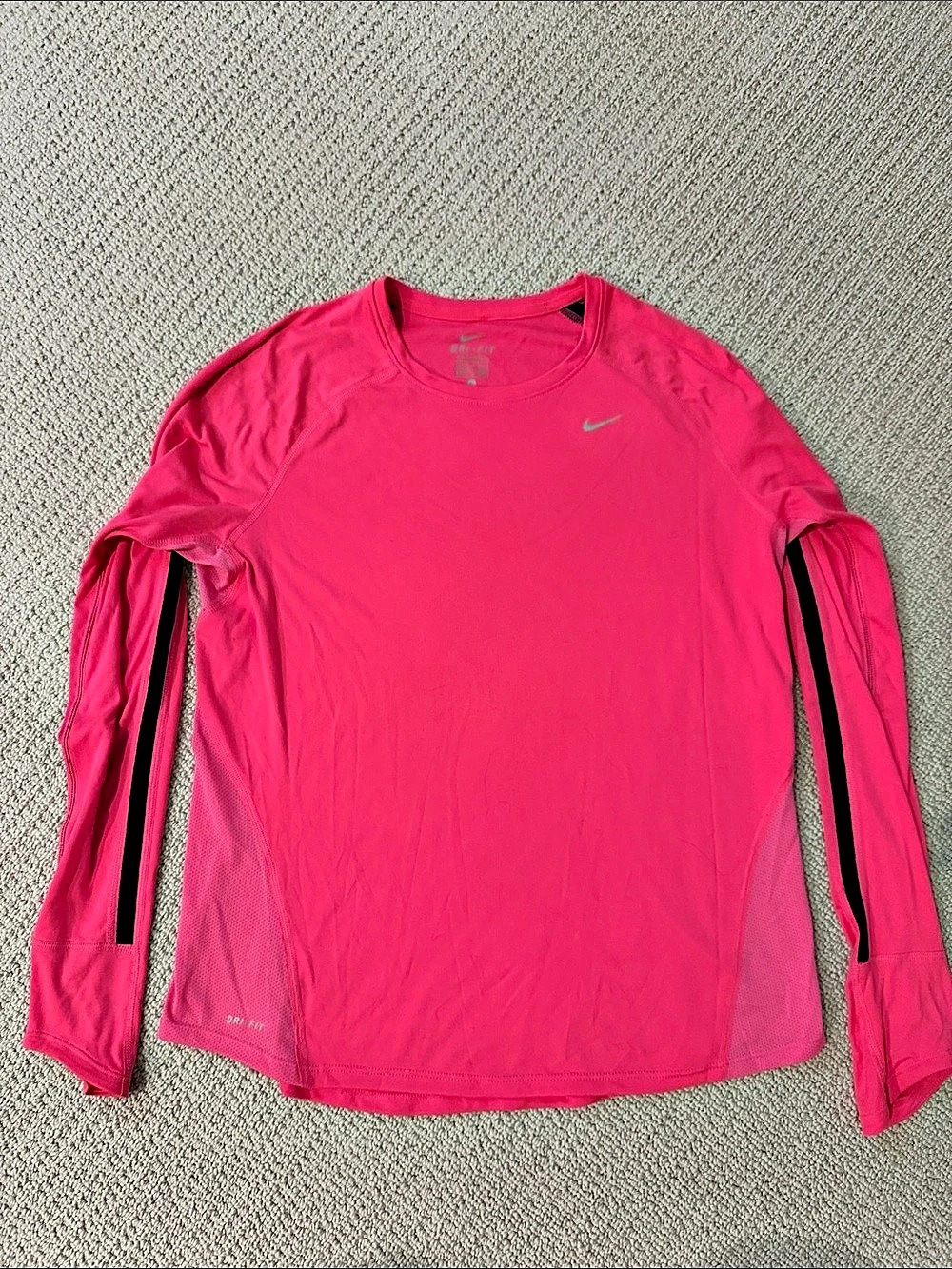 Nike Dri-FIT Long Sleeve Athletic Top in Pink Large Like New